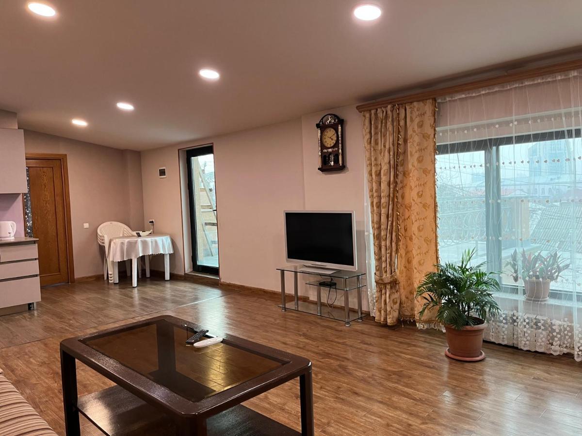 Bright Guesthouse In The Center Of Yerevan! Extérieur photo